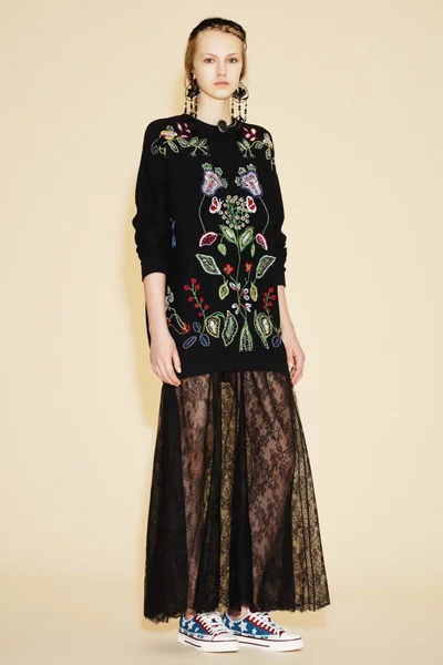 Look 10